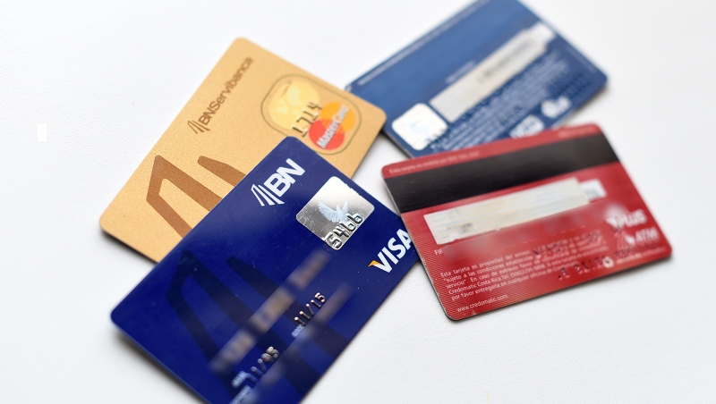 डेबिट कार्ड र क्रेडिट कार्ड : फाइदा कस्तो ? फरक पक्ष के के ?