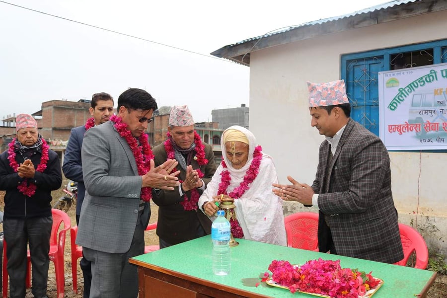 रामपुरमा कालीगण्डकी फाउण्डेशन नेपालद्वारा  एम्बुलेन्स सेवा शुभारम्भ