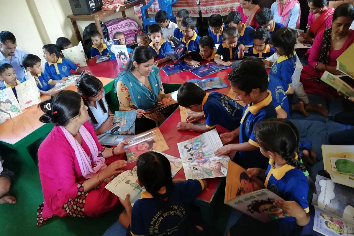 गल्याङ्का सामुदायिक विद्यालयमा बालमैत्री पुस्तकालय स्थापना